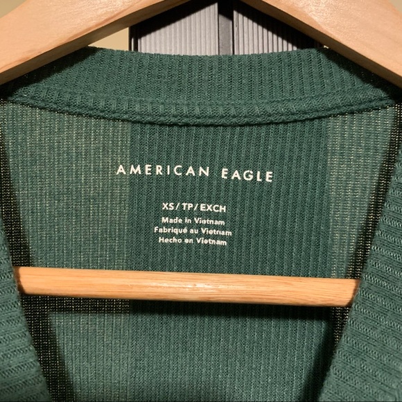 Forest Green American Eagle Scalloped Edge Top - Picture 3 of 3